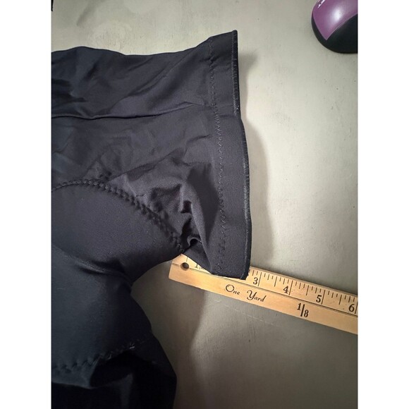 Canari size Large padded cycling shorts used condition - Picture 4 of 8